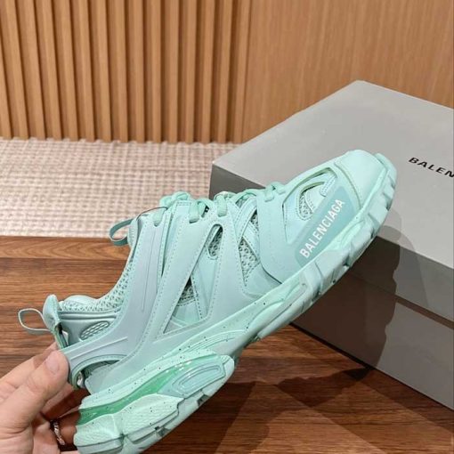 Track Sneaker XT