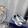 B30 Sneaker TV
