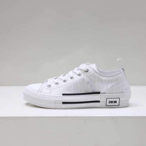 B23 Low Top Sneaker VW