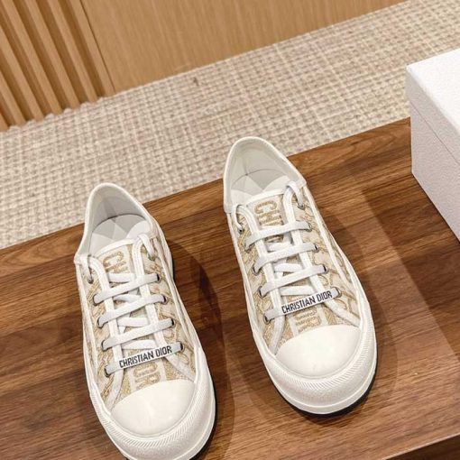 Wmns Walk'N' Low Top Platform Sneaker PF
