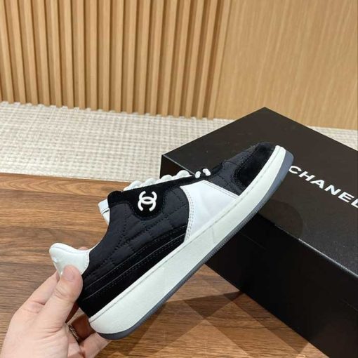 Wmns Nylon & Suede Low Top Sneakers ZQ