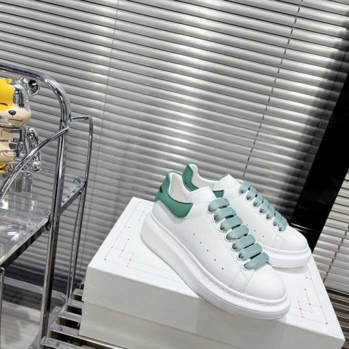 Oversized Sneaker TM