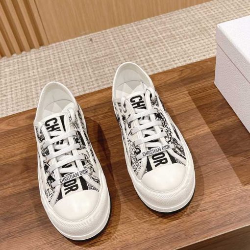 Wmns Walk'N' Low Top Platform Sneaker AV