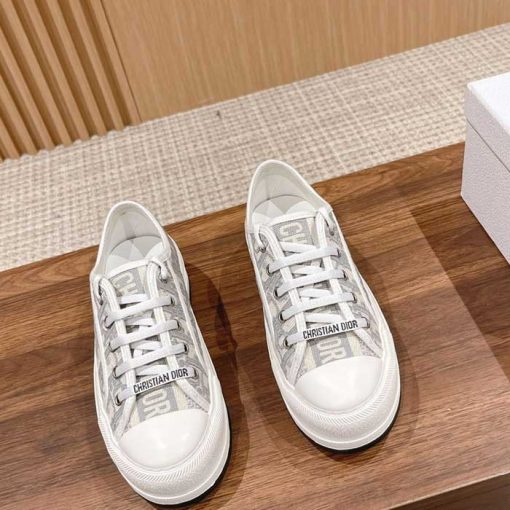 Wmns Walk'N' Low Top Platform Sneaker SL