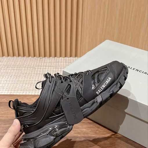 Track Sneaker VV