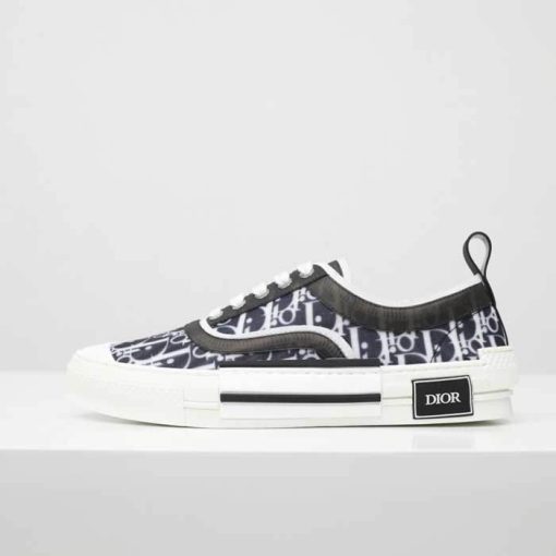B23 Low Top Sneaker EZ