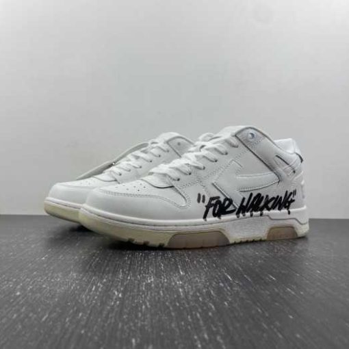 OFF-WHITE SNEAKER