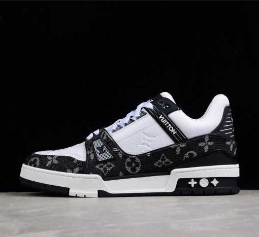 LV TRAINER SNEAKER LOW