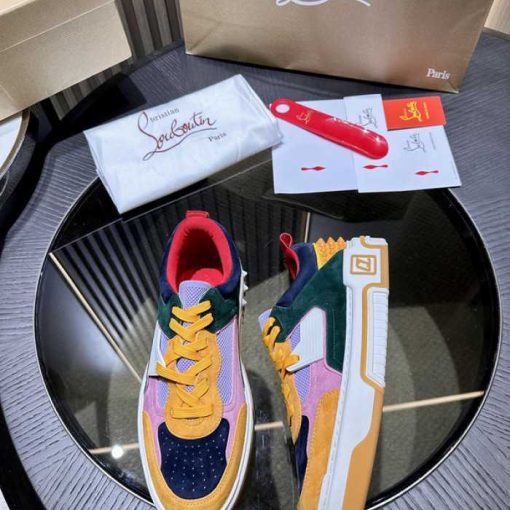 CLBSNEAKER