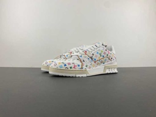 LV TRAINER SNEAKER 25040905