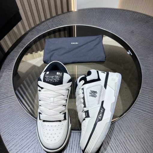 AR1M1 Sneaker MA1