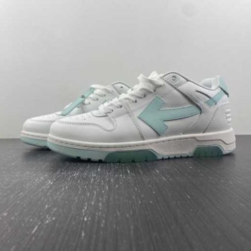 OFF-WHITE SNEAKER