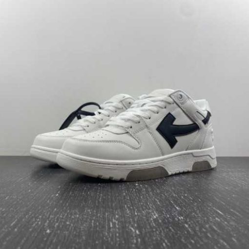 OFF-WHITE SNEAKER
