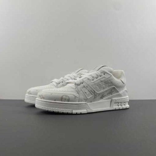 LV TRAINER SNEAKER 24052404