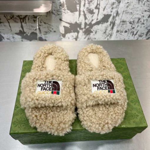 GUCC SLIPPERS