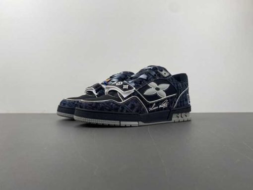 LV TRAINER SNEAKER 25031205
