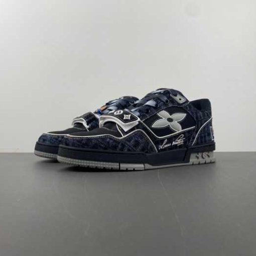 LV TRAINER SNEAKER 25031205