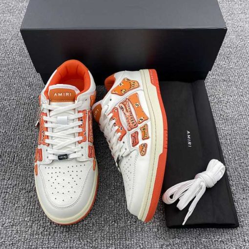 AR1M1 Low-Top Sneaker