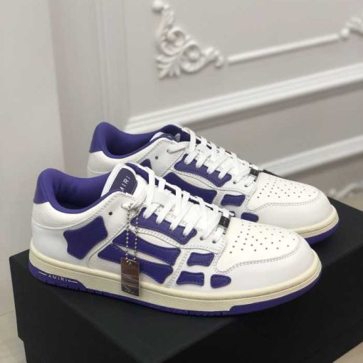 AR1M1 Low-Top Sneaker