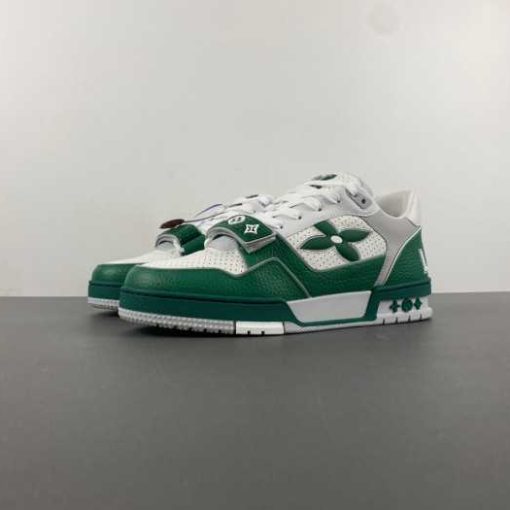 LV TRAINER SNEAKER 25040906