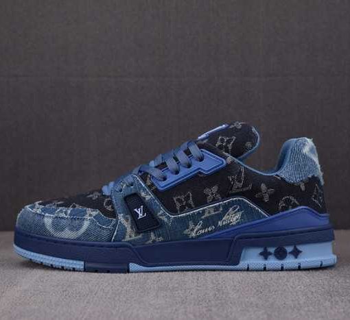 LV TRAINER SNEAKER 2406205