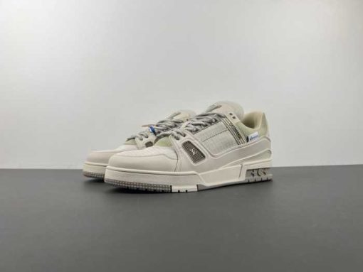 LV TRAINER SNEAKER 25031204