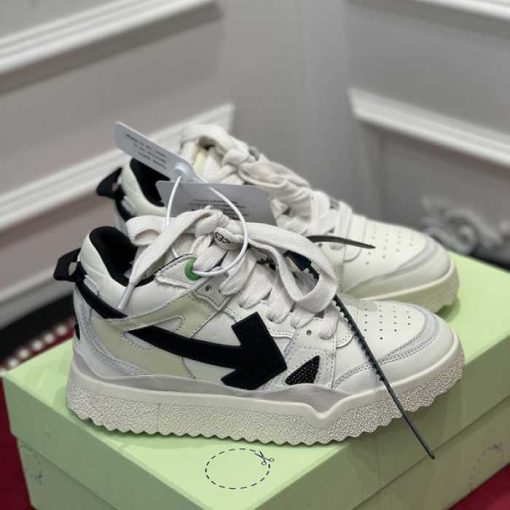 OFF-WHITE SNEAKER