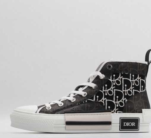 DR B23 Sneakers
