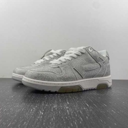 OFF-WHITE SNEAKER