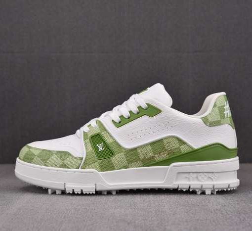 LV TRAINER SNEAKER 24062703