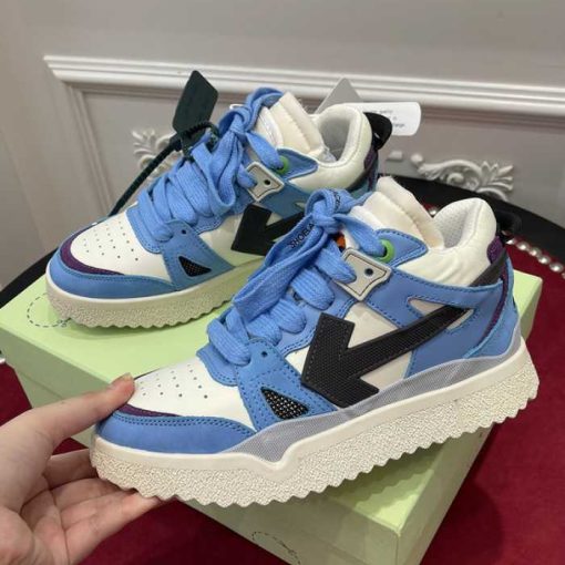 OFF-WHITE SNEAKER