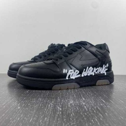 OFF-WHITE SNEAKER