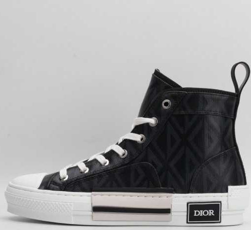DR B23 Sneakers