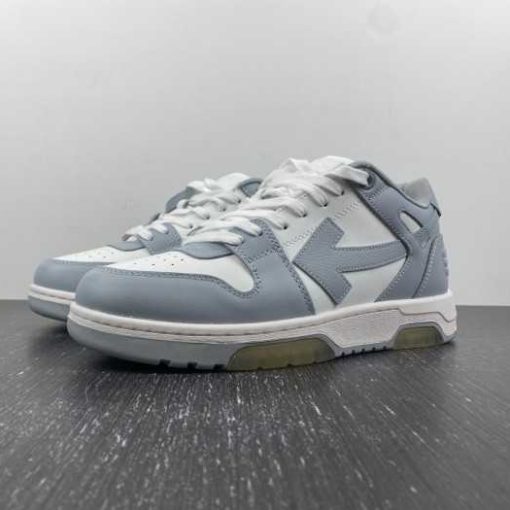OFF-WHITE SNEAKER