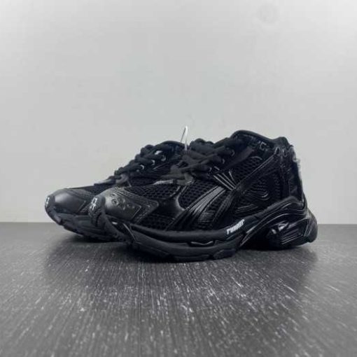 BLCG RUNNER SNEAKER 772767 W3RNY 0135