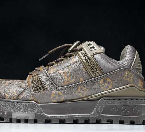 LV ARCH LIGHT SNEAKER 24111505